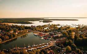 Perssons I Backens Pensionat- Sjoetorps Vandrarhem & Rum