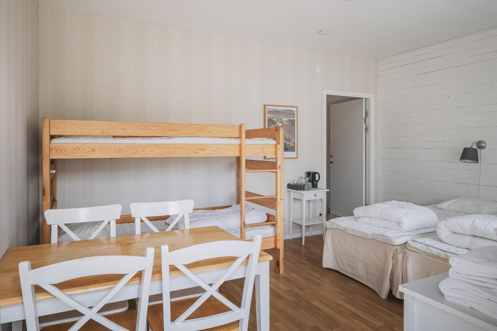 Perssons I Backens Pensionat- Sjoetorps Vandrarhem & Rum Zimmer foto